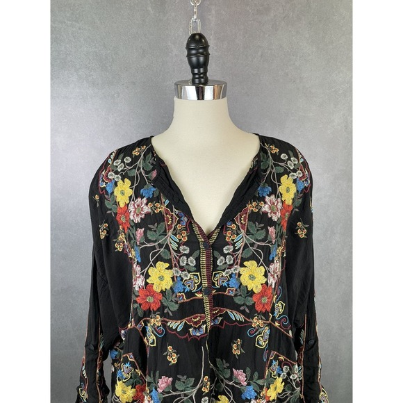Johnny Was‎ Black Embroidered Blouse MSRP $310 Size M - Picture 9 of 11